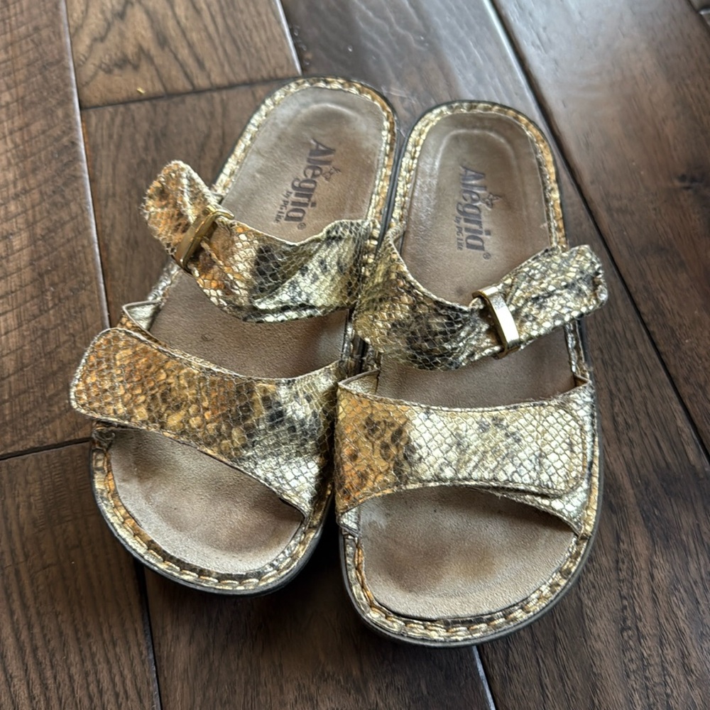 Alegria Gold Snakeskin Slip on Leather Sandals with‎ Velcro Straps, Size 38/US 8